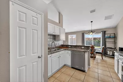 566 SW Sea Holly Terrace, Port Saint Lucie, FL 34984 - Photo 11