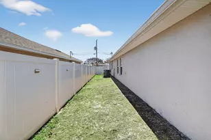 5462 NW Scepter Dr, Port Saint Lucie, FL 34983 - Photo 39