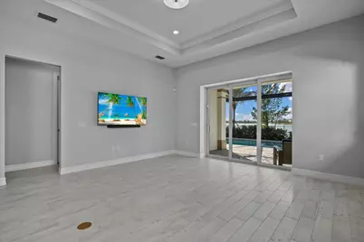 10366 Northbrook Circle, Palm Beach Gardens, FL 33412 - Photo 11