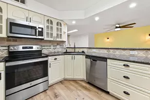 200 Scotia Dr, Hypoluxo, FL 33462 - Photo 9