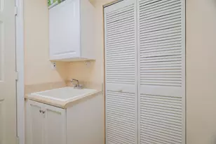 6005 Newport Village Way, Lake Worth, FL 33463 - Photo 37