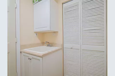 6005 Newport Village Way, Lake Worth, FL 33463 - Photo 35