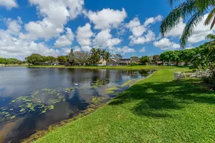 6005 Newport Village Way, Lake Worth, FL 33463 - Photo 45