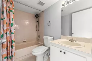 3900 Village Dr, Delray Beach, FL 33445 - Photo 29