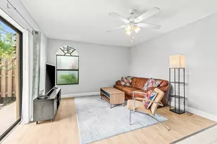 3900 Village Dr, Delray Beach, FL 33445 - Photo 11