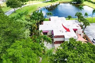 3900 Village Dr, Delray Beach, FL 33445 - Photo 37