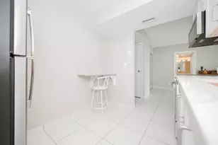 20335 W Country Club Dr, Aventura, FL 33180 - Photo 19