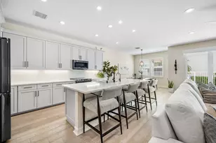 100 NW 69th Cir, Boca Raton, FL 33487 - Photo 11