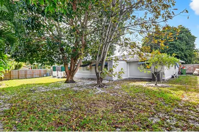 320 Riverdale, Palm Springs, FL 33461 - Photo 43