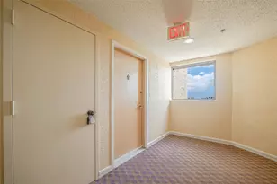 7100 Radice Ct, Lauderhill, FL 33319 - Photo 37