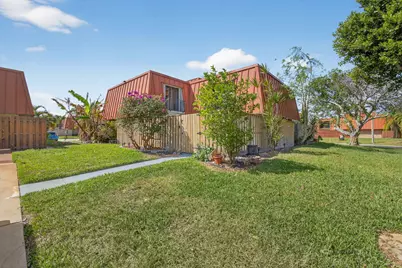 3332 N Meridian Way Way N #B, Palm Beach Gardens, FL 33410 - Photo 1