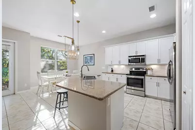 1056 Piccadilly Street, Palm Beach Gardens, FL 33418 - Photo 9