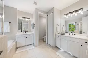 1056 Piccadilly St, Palm Beach Gardens, FL 33418 - Photo 15