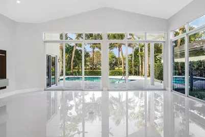 13346 Deauville Drive, Palm Beach Gardens, FL 33410 - Photo 9