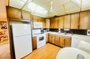 4101 Oakridge V, Deerfield Beach, FL 33442 - Photo 9