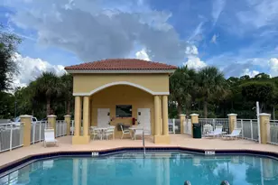 5008 SE Mariner Garden Cir, Stuart, FL 34997 - Photo 11