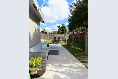 10089 Pinafore Lane, Royal Palm Beach, FL 33411 - Photo 15