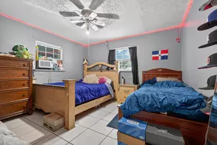 817 NE 20th St, Belle Glade, FL 33430 - Photo 13