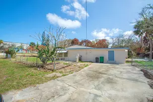 2105 Donald Ave, Fort Pierce, FL 34946 - Photo 27