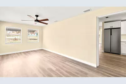 2105 Donald Avenue, Fort Pierce, FL 34946 - Photo 9