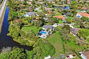 3541 Carlton Ln, Davie, FL 33330 - Photo 85