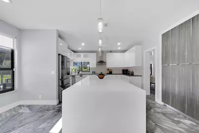 3541 Carlton Lane, Davie, FL 33330 - Photo 17