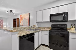 2230 N Cypress Bend Dr N, Pompano Beach, FL 33069 - Photo 9