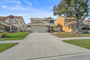 3874 Circle Lake Dr, West Palm Beach, FL 33417 - Photo 3