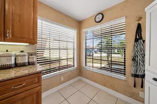 3874 Circle Lake Dr, West Palm Beach, FL 33417 - Photo 11