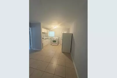 3172 N 2nd Ave Avenue N #A, Palm Springs, FL 33461 - Photo 3