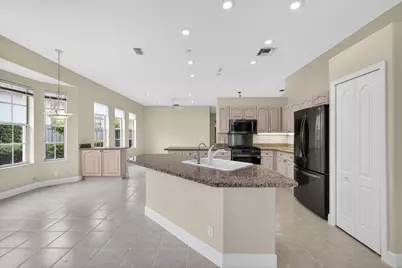 936 Augusta Pointe Drive, Palm Beach Gardens, FL 33418 - Photo 17