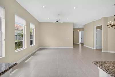 936 Augusta Pointe Drive, Palm Beach Gardens, FL 33418 - Photo 11