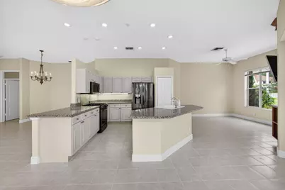 936 Augusta Pointe Drive, Palm Beach Gardens, FL 33418 - Photo 15