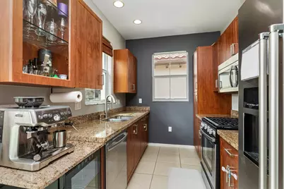 12651 NW 32nd Place, Sunrise, FL 33323 - Photo 13