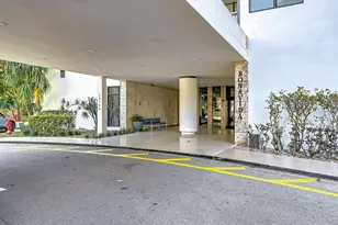 20100 W Country Club Dr, Aventura, FL 33180 - Photo 35