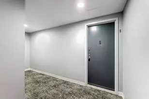 20100 W Country Club Dr, Aventura, FL 33180 - Photo 27