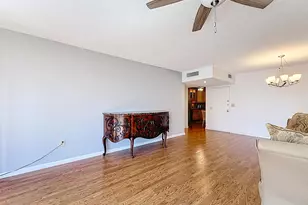 20100 W Country Club Dr, Aventura, FL 33180 - Photo 9