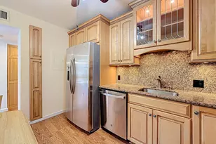 20100 W Country Club Dr, Aventura, FL 33180 - Photo 15