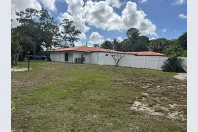 8421 Pioneer Road, West Palm Beach, FL 33411 - Photo 3