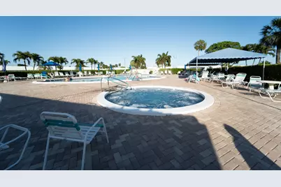 2095 SW 14 Avenue SW, Boynton Beach, FL 33426 - Photo 33