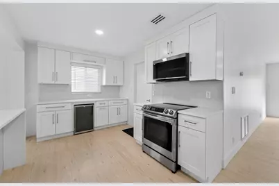 2095 SW 14 Avenue SW, Boynton Beach, FL 33426 - Photo 9