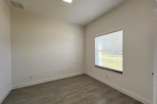 1031 SW Du Bois Ave, Port Saint Lucie, FL 34953 - Photo 7