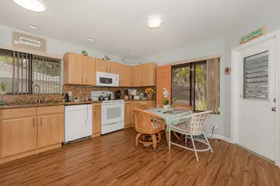 10074 Hickorywood Place, Boynton Beach, FL 33437 - Photo 13