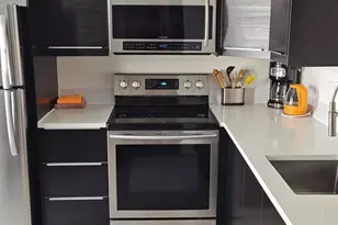 319 NE 14th Ave, Hallandale Beach, FL 33009 - Photo 3