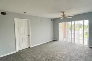 301 SW Palm Dr, Port Saint Lucie, FL 34986 - Photo 9