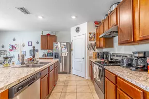 1419 Fox Squirrel Dr, Davenport, FL 33897 - Photo 9