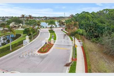 261 SW Lake Forest Way, Port Saint Lucie, FL 34986 - Photo 49