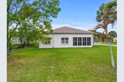 261 SW Lake Forest Way, Port Saint Lucie, FL 34986 - Photo 35