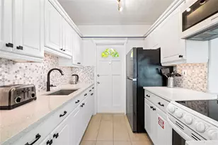 3015 Seville St, Fort Lauderdale, FL 33304 - Photo 11