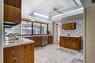 729 N Rainbow N Dr Dr, Hollywood, FL 33021 - Photo 5